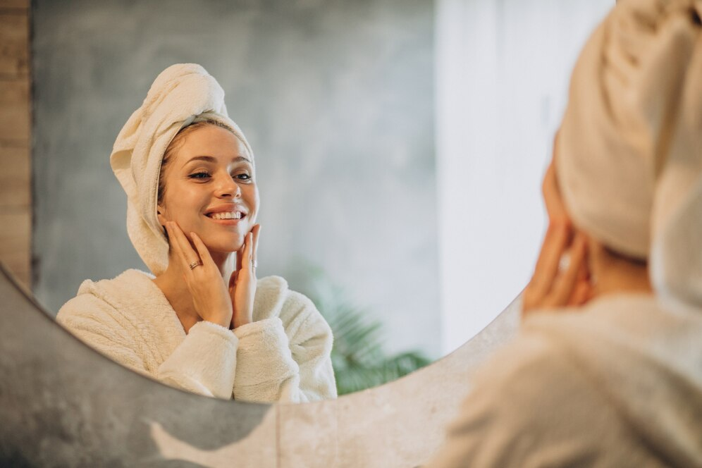 Alt Text: Skin Hydration should be an important part of your skin care routine. 
